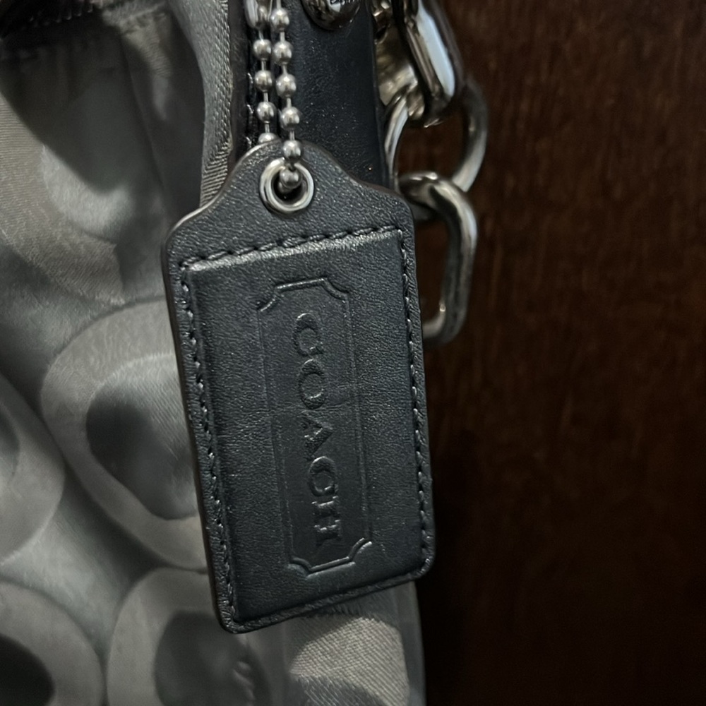 Coach purse - Picture 3 of 5